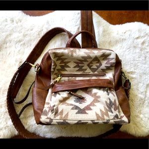 High ridge honey back pack with crossbody strap